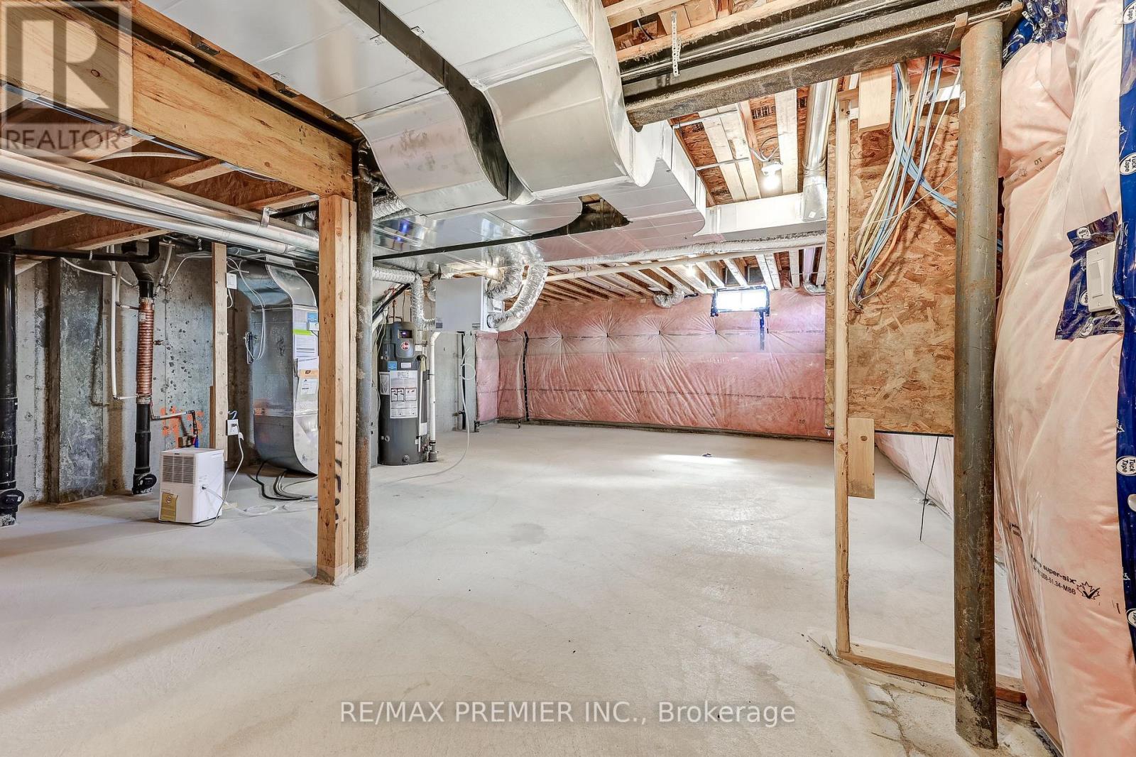 101 Armilia Place, Whitby, Ontario L1P 0P7 - Photo 47 - E12890494