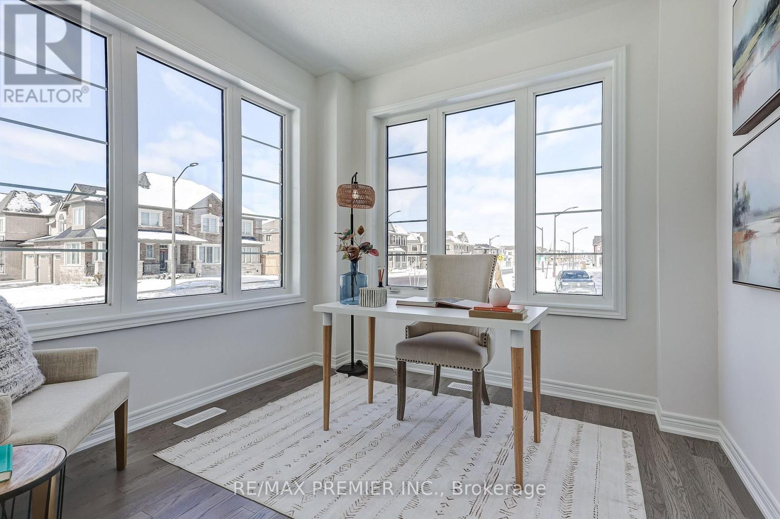 101 Armilia Place, Whitby, Ontario L1P 0P7 - Photo 8 - E12890494