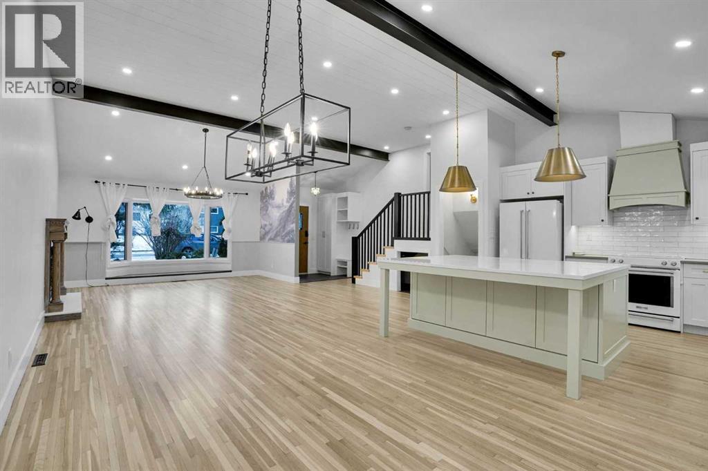 64 Hartford Road NW, Calgary, Alberta