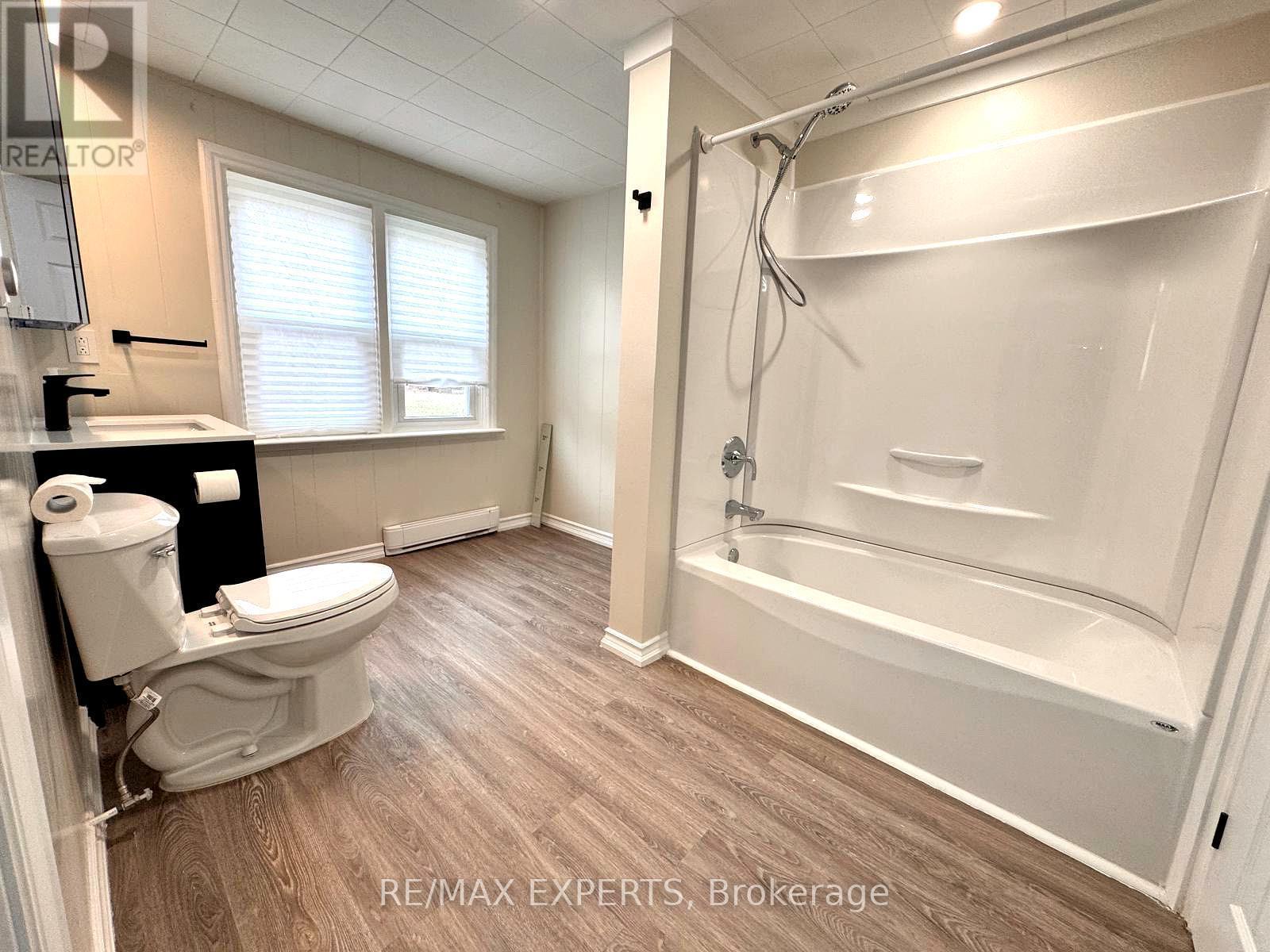 132 Patterson Street, New Tecumseth (Beeton), Ontario  L0G 1A0 - Photo 21 - N12903318