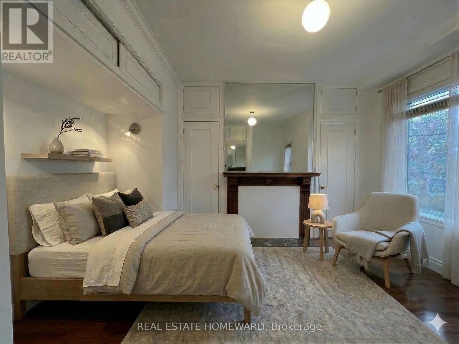 Upper - 220 Pape Avenue, Toronto, Ontario  M4M 2V8 - Photo 9 - E12901574