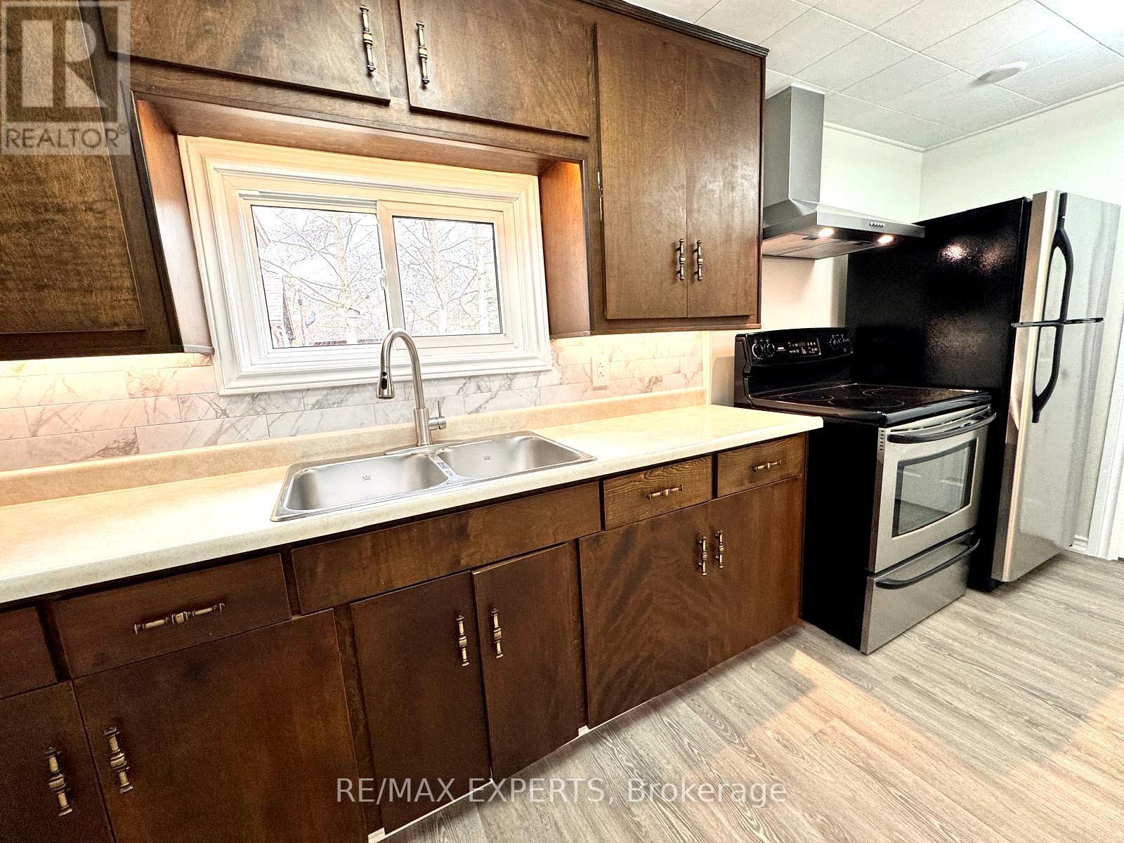 132 Patterson Street, New Tecumseth (Beeton), Ontario  L0G 1A0 - Photo 10 - N12903318