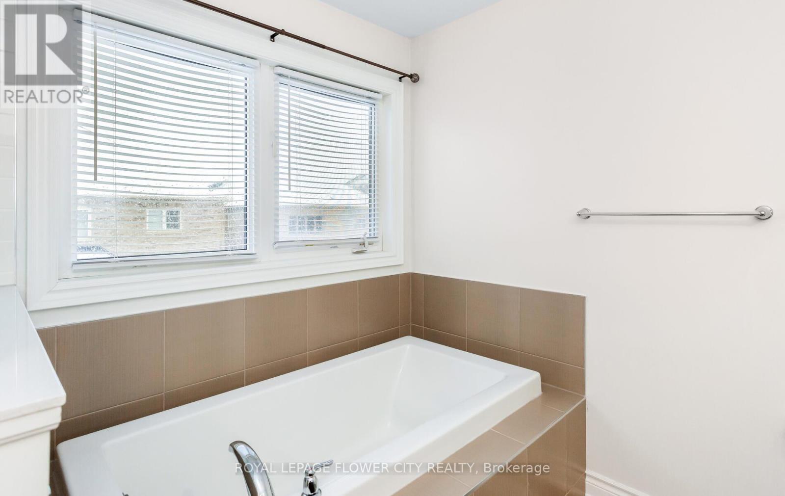 125 Lionhead Golf Club Road, Brampton, Ontario  L6Y 6C2 - Photo 23 - W12898694