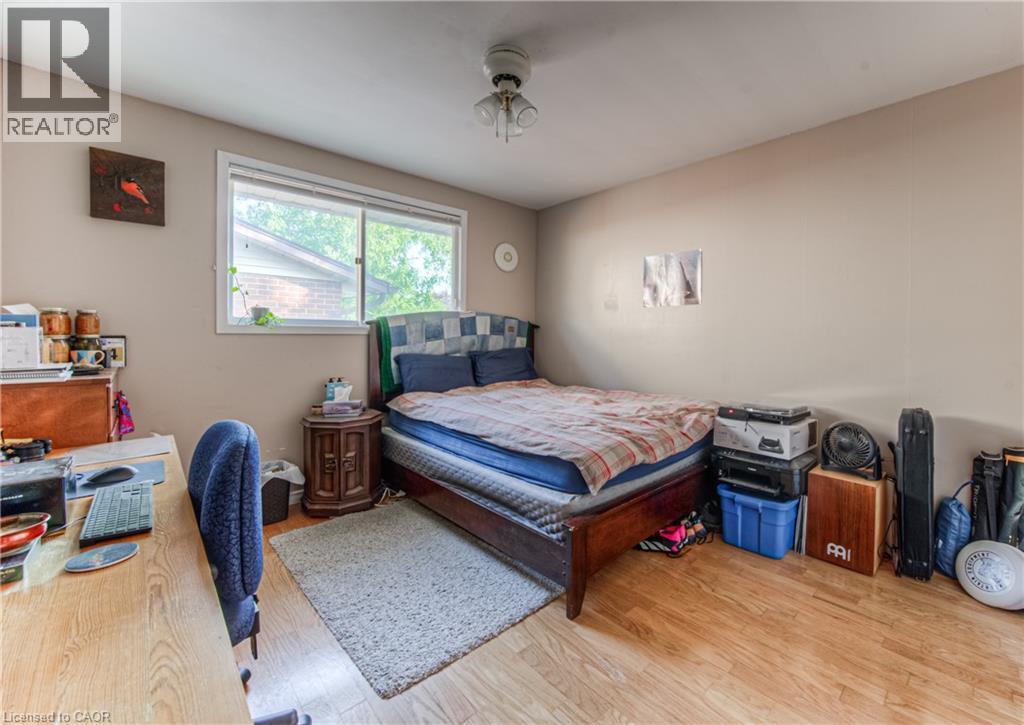 553 Teakwood Drive, Waterloo, Ontario  N2L 4L5 - Photo 11 - 40813866