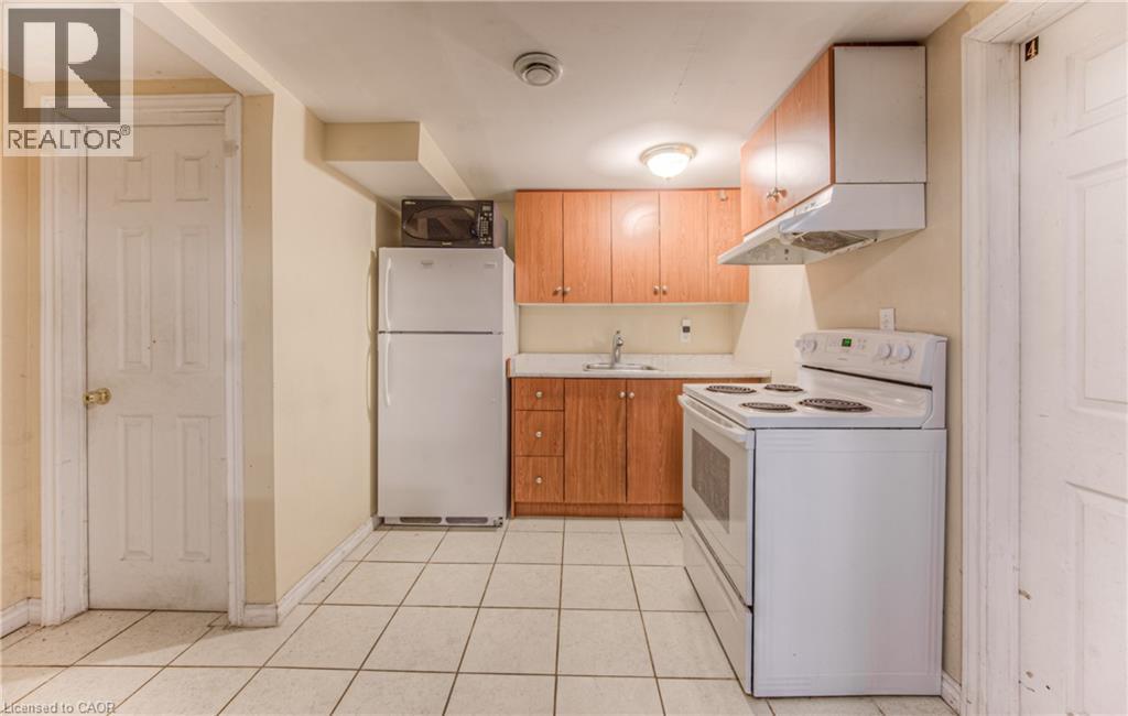 553 Teakwood Drive, Waterloo, Ontario  N2L 4L5 - Photo 15 - 40813866