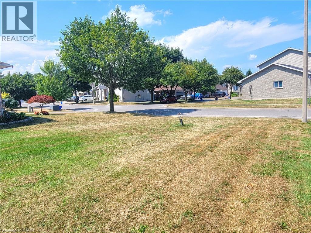 6554 Harper Drive, Niagara Falls, Ontario  L2E 7K6 - Photo 6 - 40812898