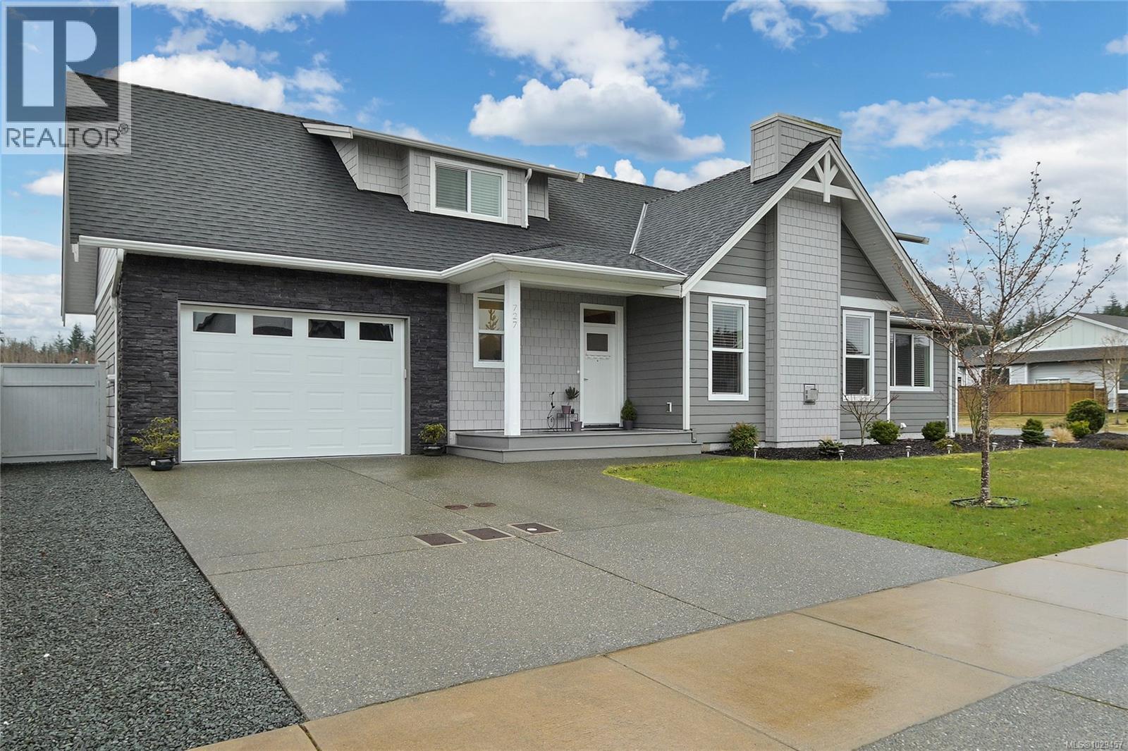 727 Sitka St, Campbell River, British Columbia  V9H 0E6 - Photo 2 - 1029457