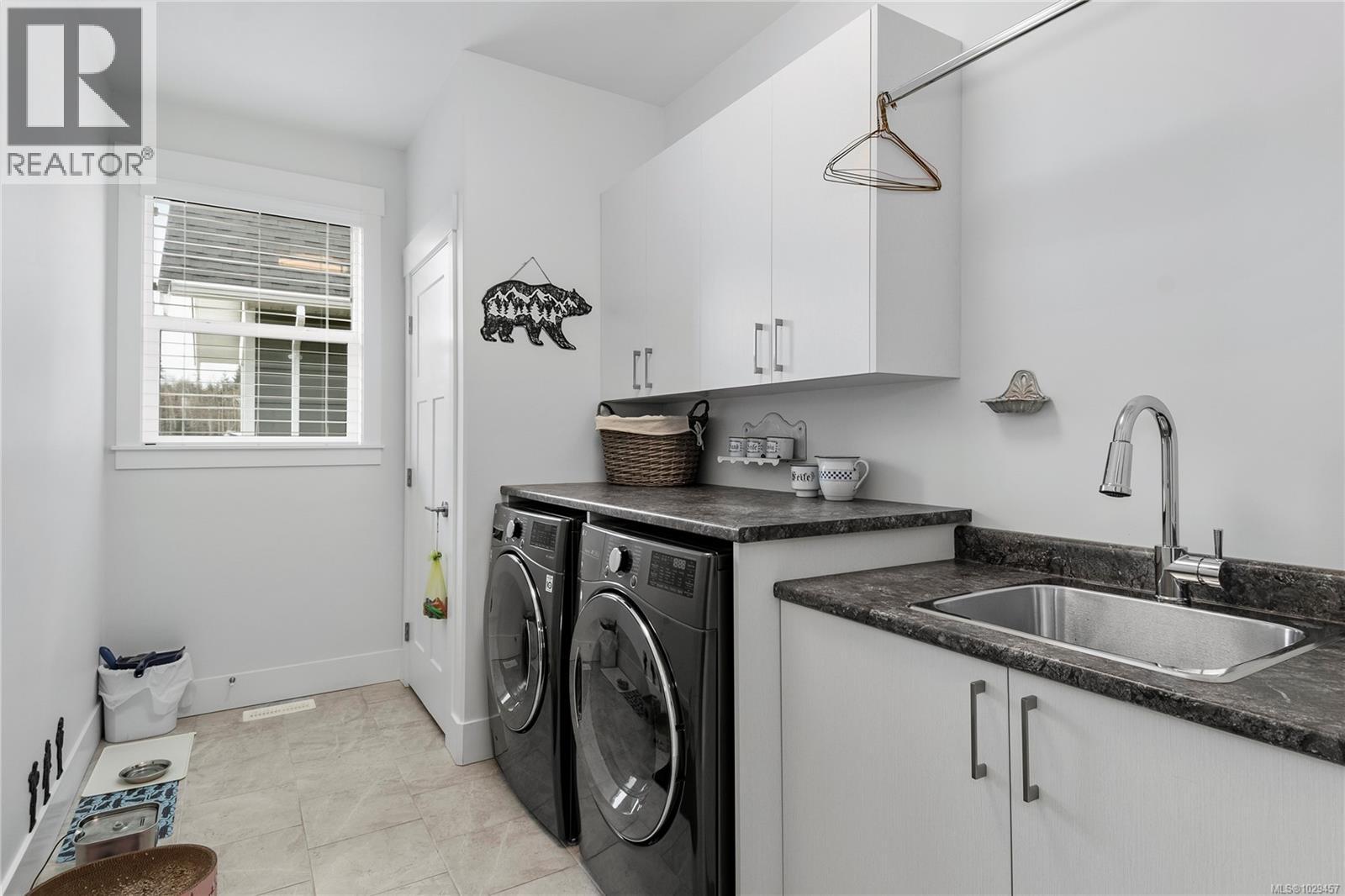 727 Sitka St, Campbell River, British Columbia  V9H 0E6 - Photo 23 - 1029457