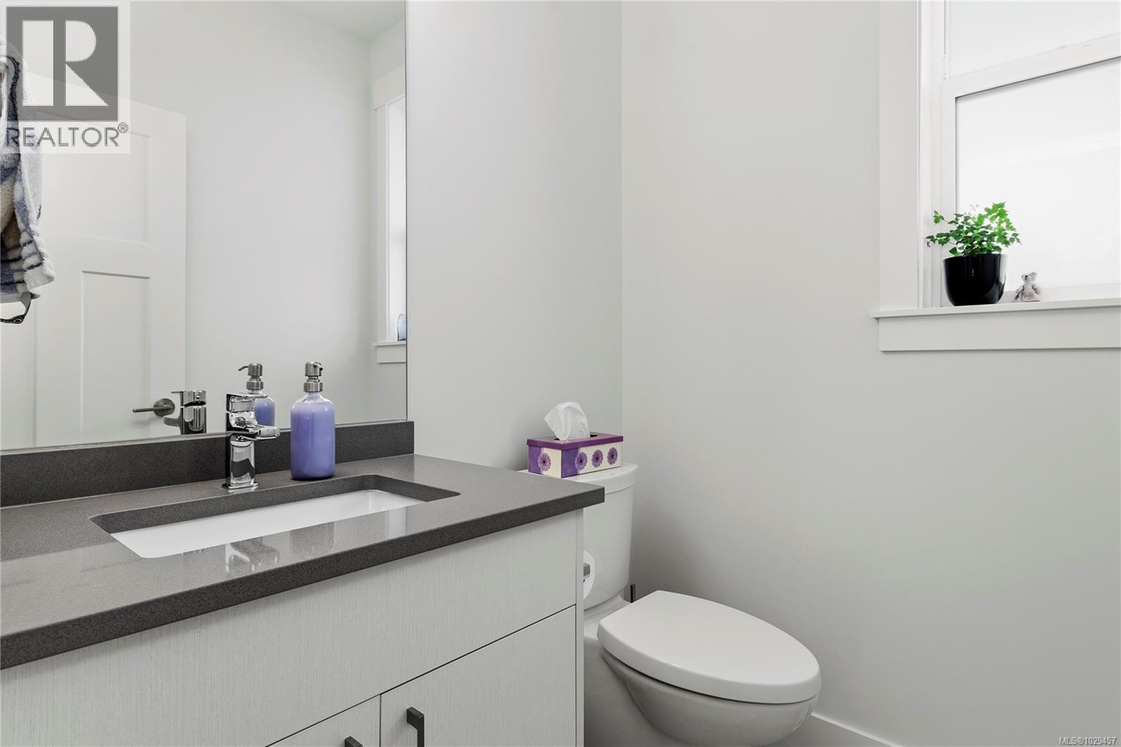 727 Sitka St, Campbell River, British Columbia  V9H 0E6 - Photo 24 - 1029457