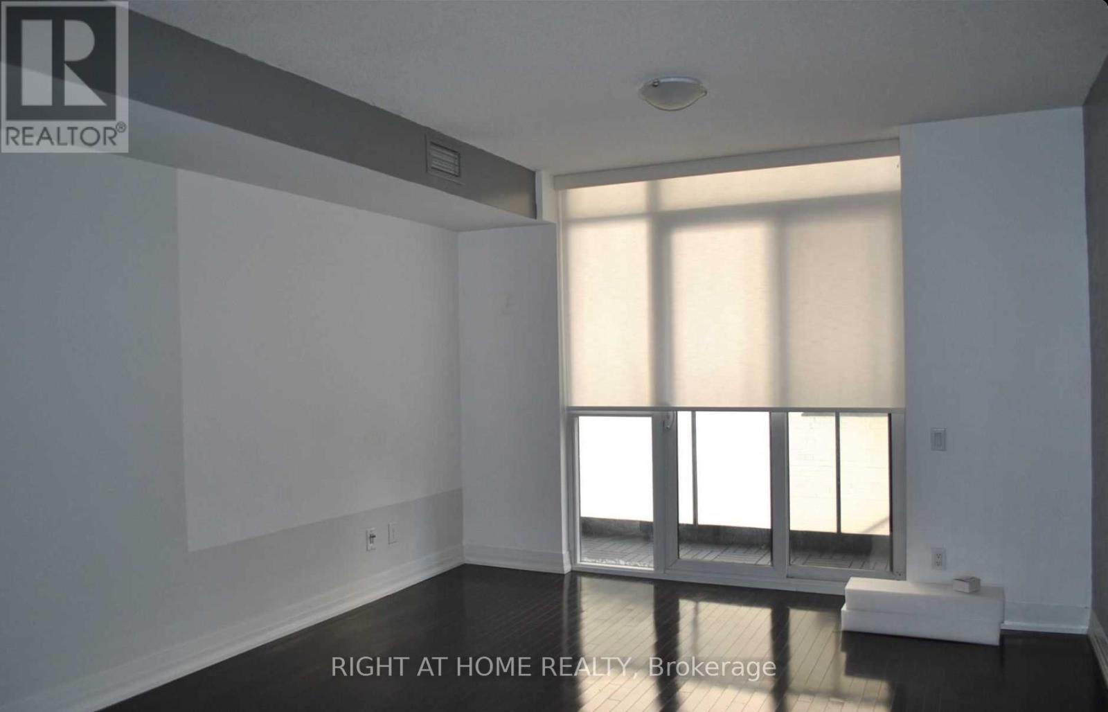 303 - 25 Carlton Street, Toronto, Ontario  M5B 1L4 - Photo 10 - C12904694