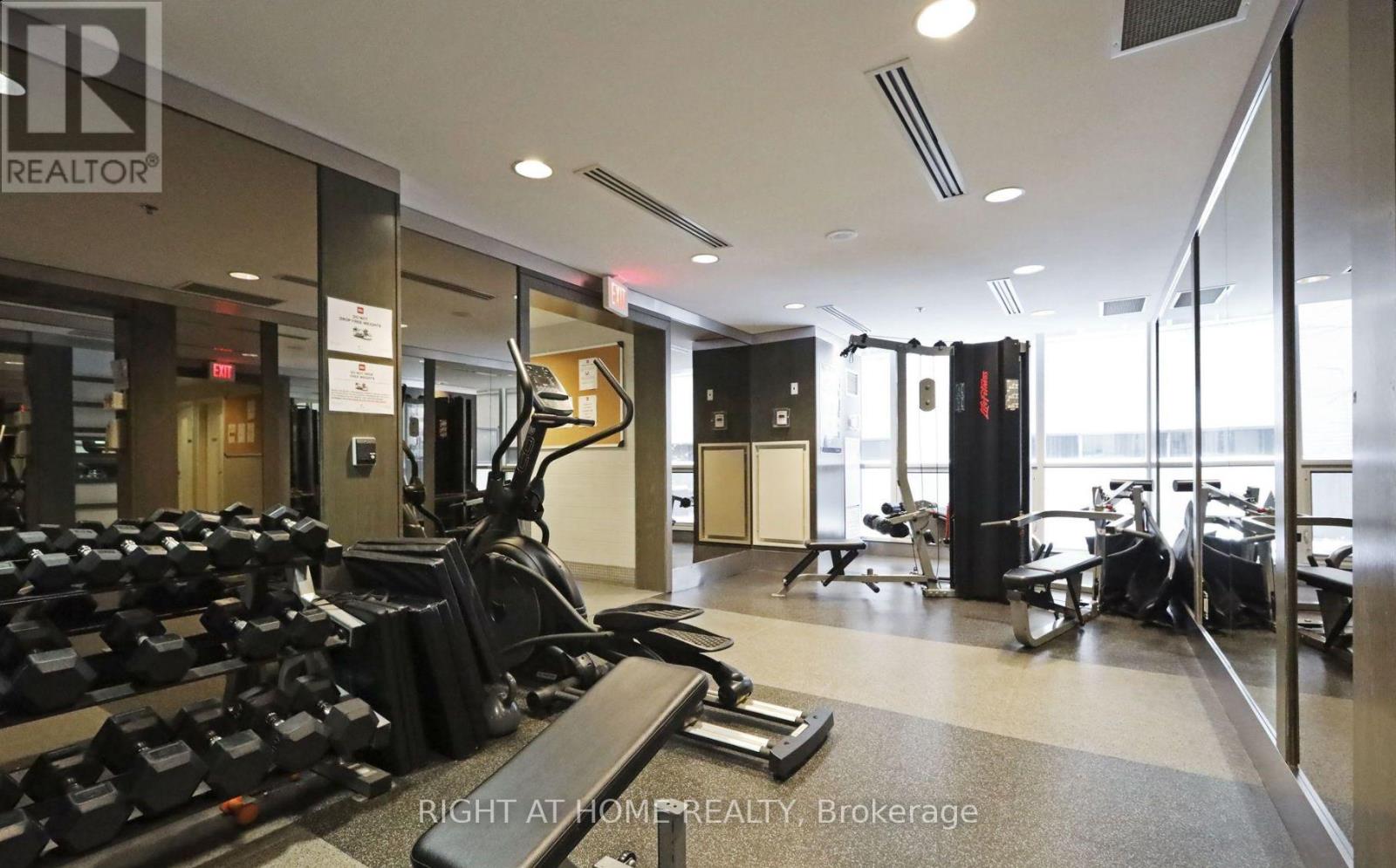 303 - 25 Carlton Street, Toronto, Ontario  M5B 1L4 - Photo 20 - C12904694