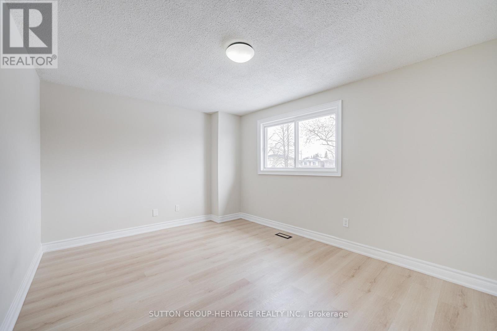 639 Down Crescent, Oshawa, Ontario  L1H 7X9 - Photo 26 - E12904544