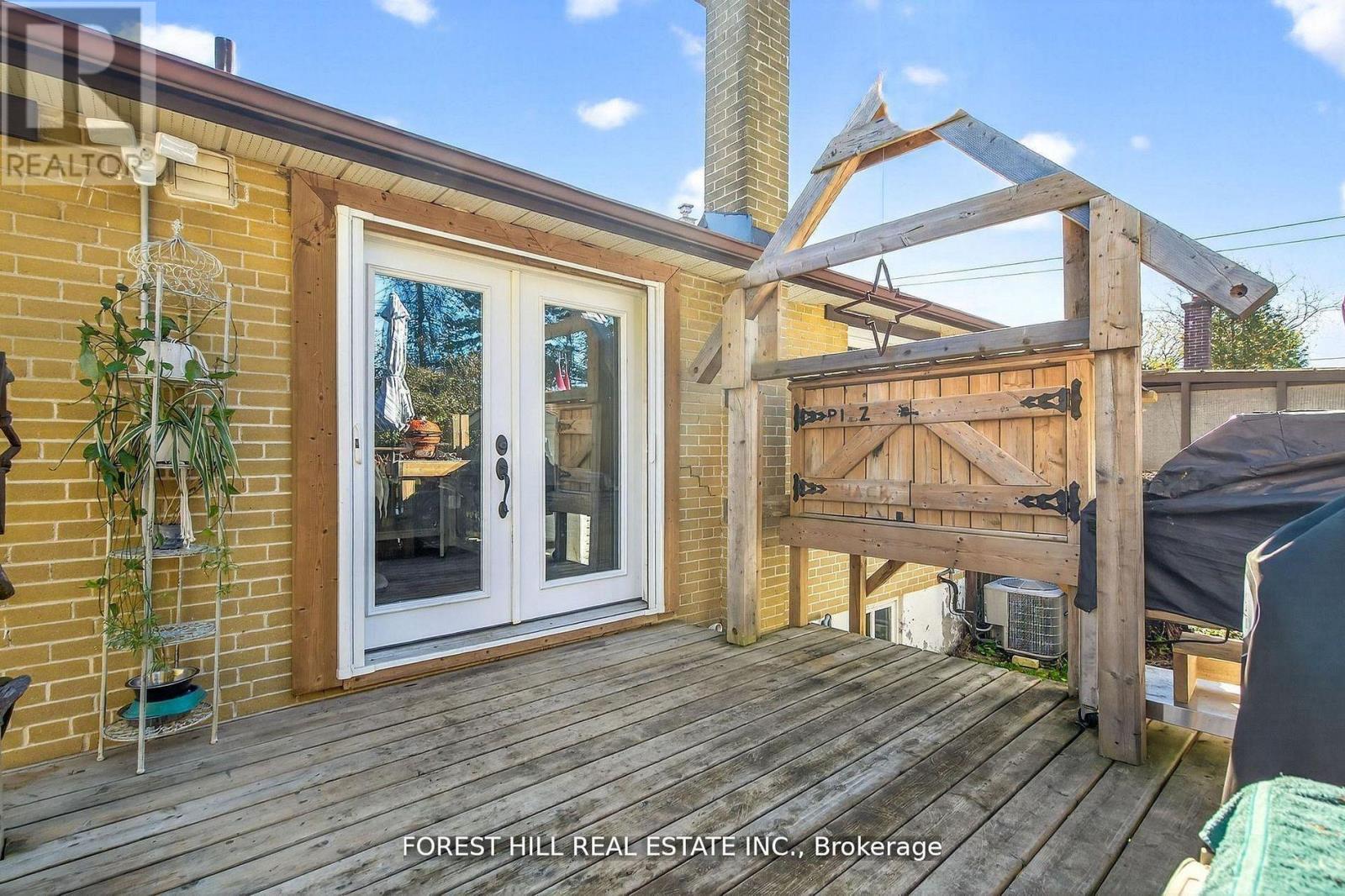 1550 Evangeline Drive, Oshawa, Ontario  L1J 3T2 - Photo 18 - E12904700