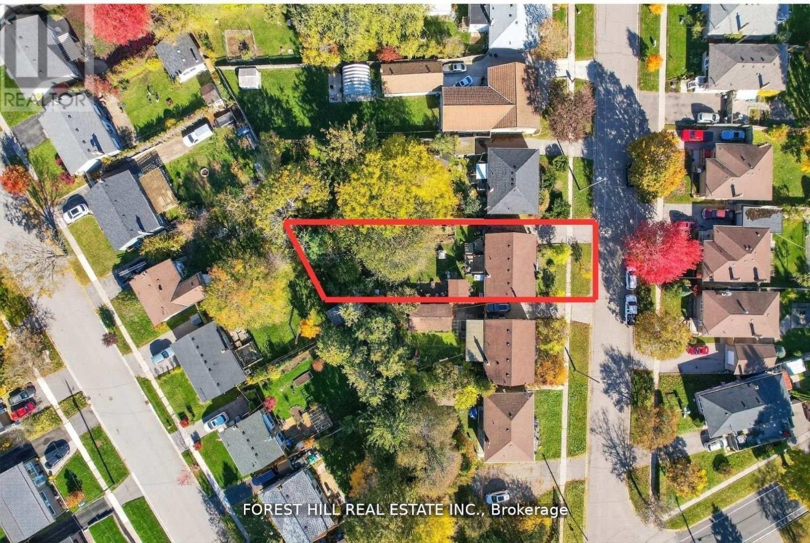 1550 Evangeline Drive, Oshawa, Ontario  L1J 3T2 - Photo 4 - E12904700