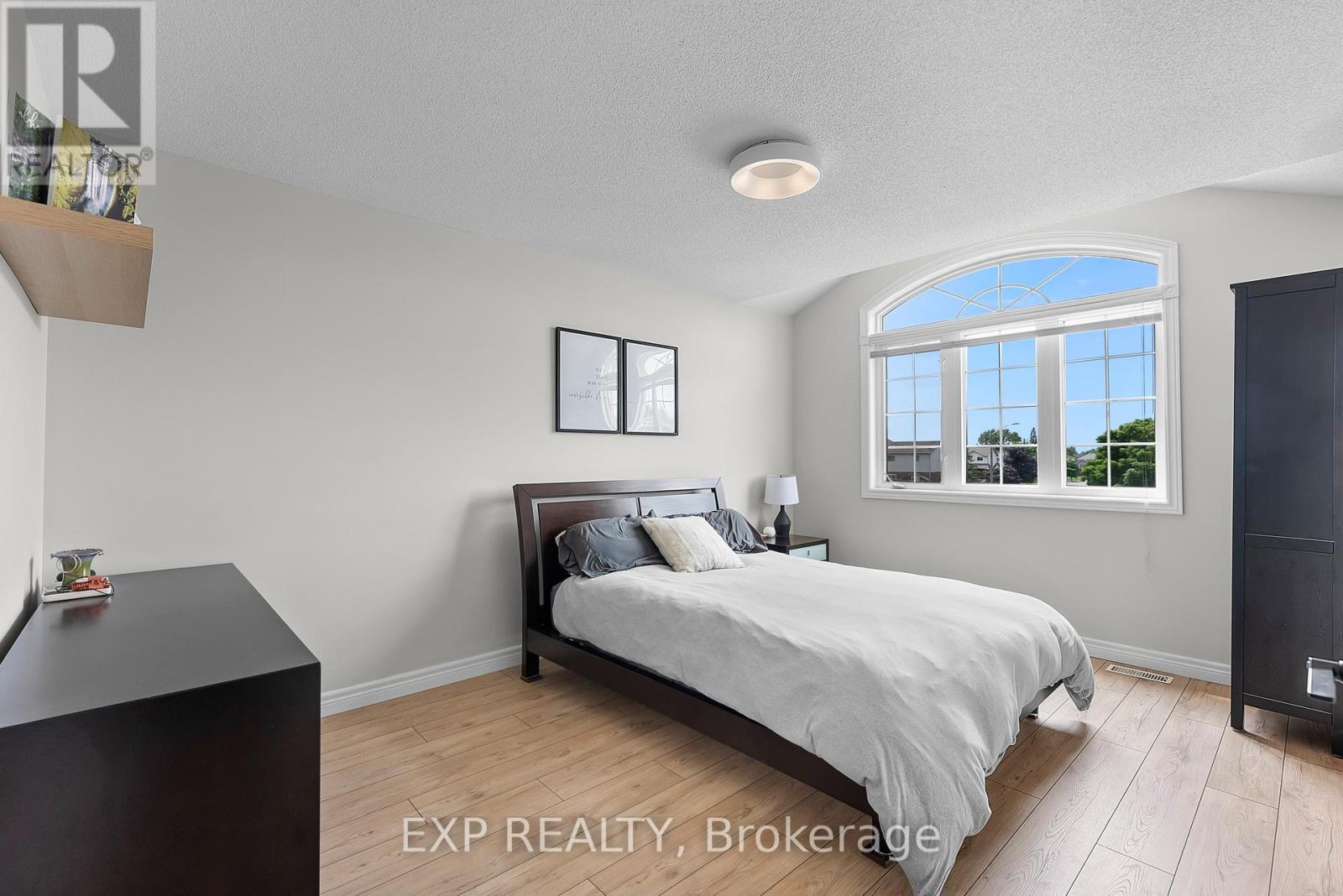 123 Summers Drive, Thorold, Ontario  L2V 5C7 - Photo 14 - X12904612