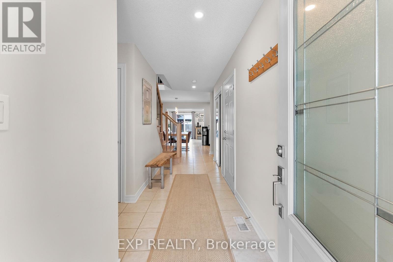 123 Summers Drive, Thorold, Ontario  L2V 5C7 - Photo 3 - X12904612