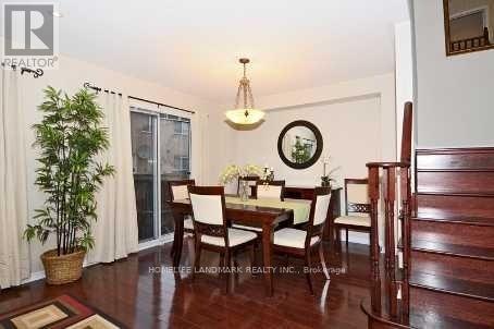 26 Macgregor Avenue, Richmond Hill, Ontario  L4B 4S9 - Photo 3 - N12904710