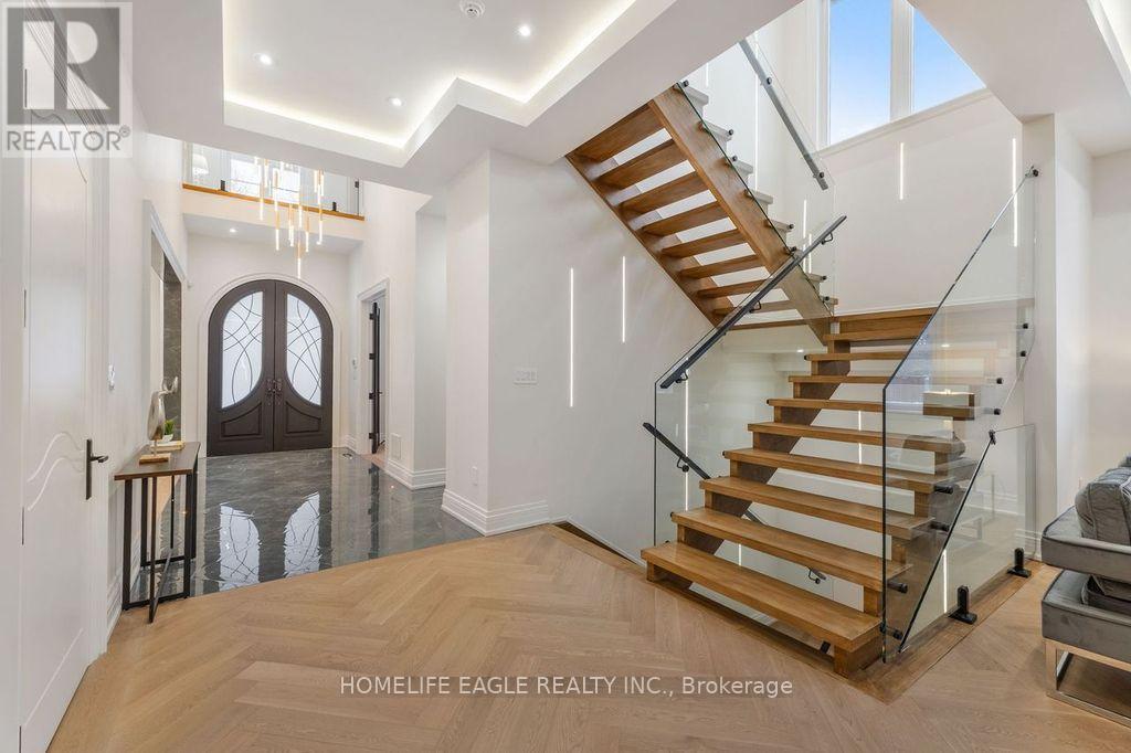 52 Child Drive, Aurora, Ontario  L4G 1Y5 - Photo 17 - N12904726