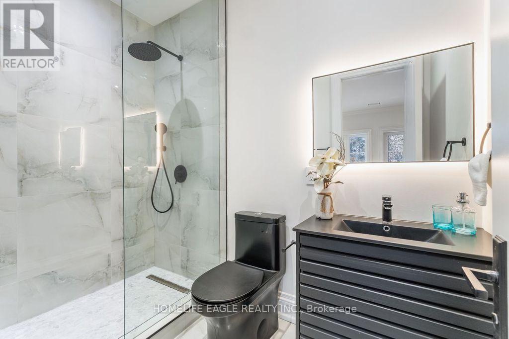 52 Child Drive, Aurora, Ontario  L4G 1Y5 - Photo 29 - N12904726