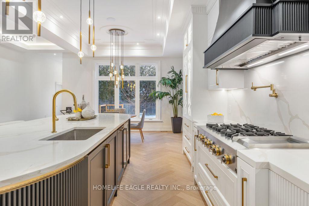 52 Child Drive, Aurora, Ontario  L4G 1Y5 - Photo 9 - N12904726