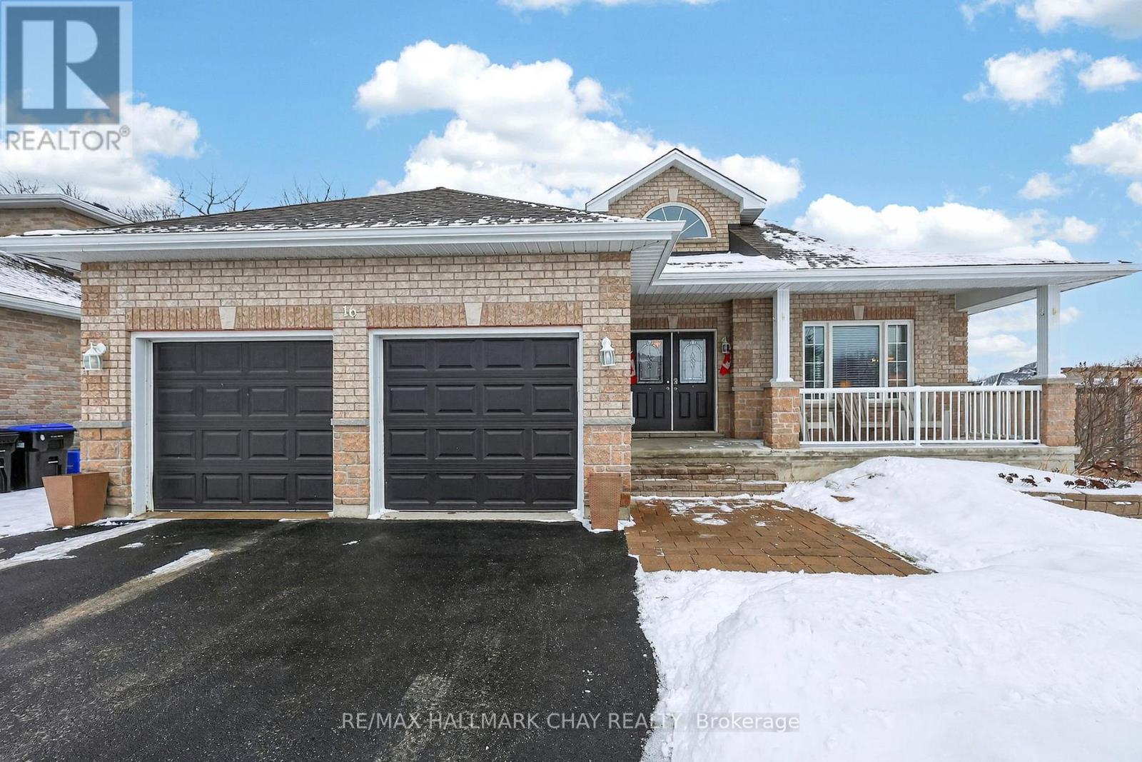 16 Sheppard Drive, Tay, Ontario  L0K 2A0 - Photo 2 - S12904592