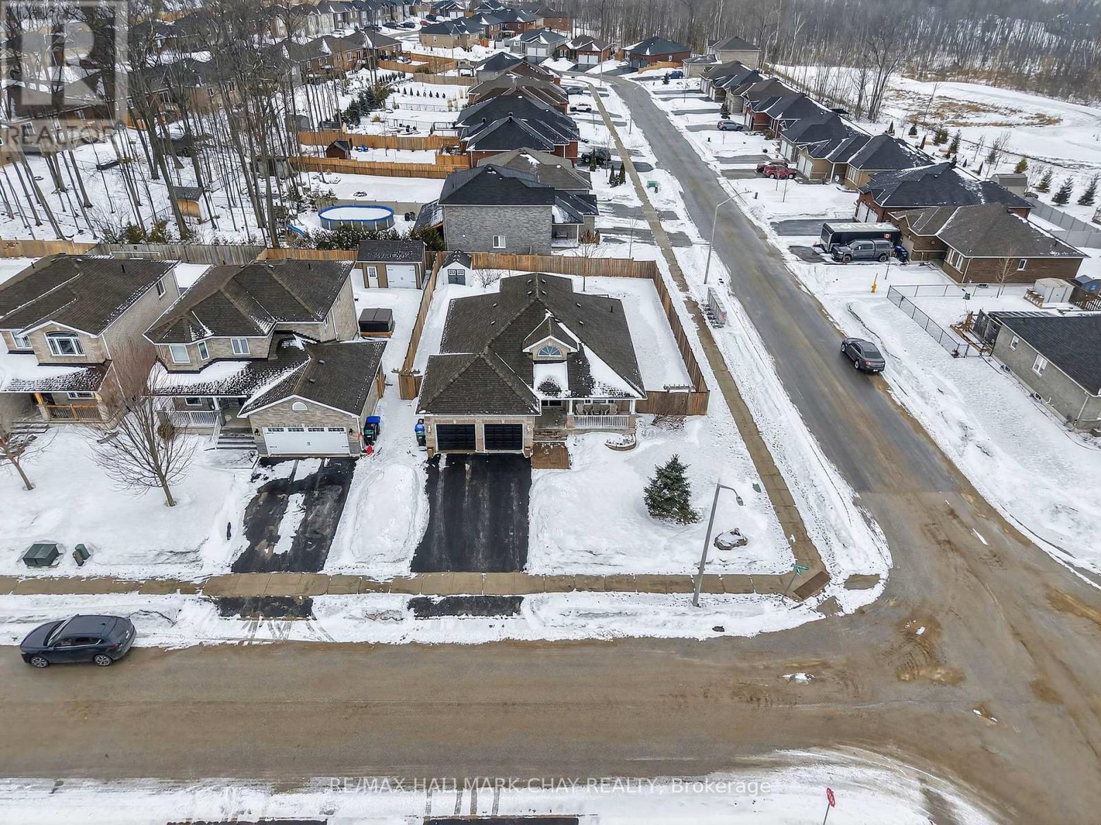 16 Sheppard Drive, Tay, Ontario  L0K 2A0 - Photo 30 - S12904592