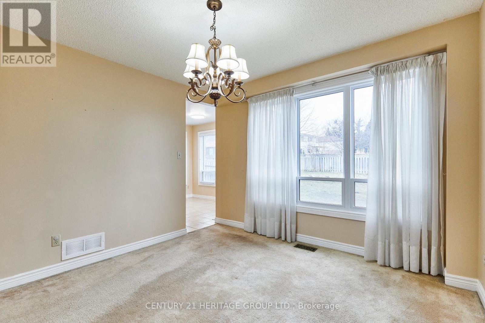 804 Mahina Street, Oshawa, Ontario  L1J 7S2 - Photo 13 - E12879522