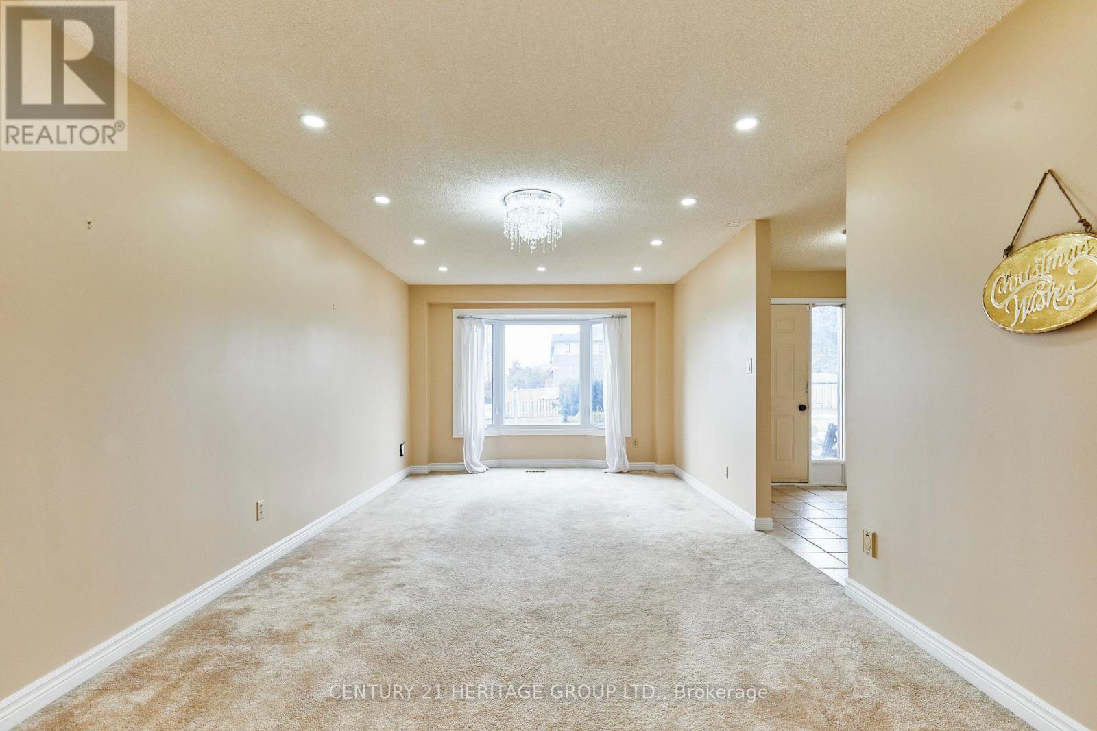 804 Mahina Street, Oshawa, Ontario  L1J 7S2 - Photo 7 - E12879522