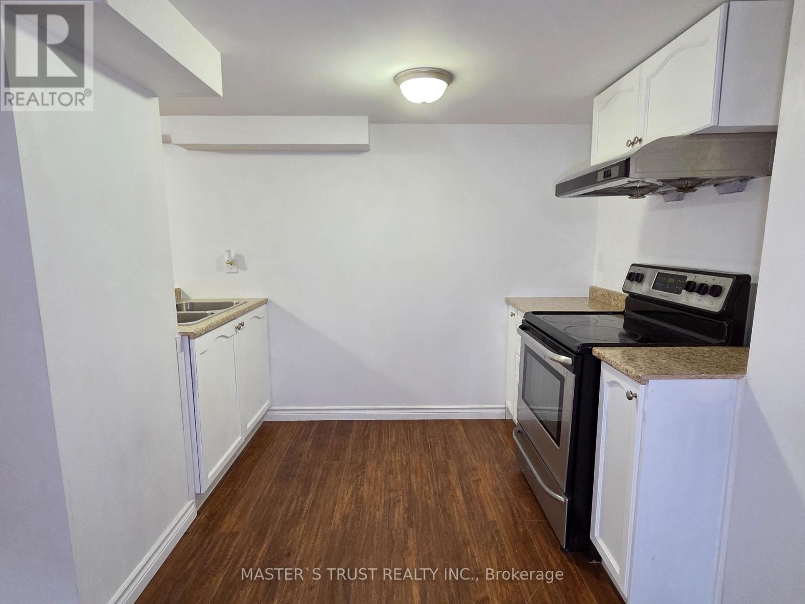 11 Beacon Point Street, Markham, Ontario  L6E 0P3 - Photo 21 - N12786832