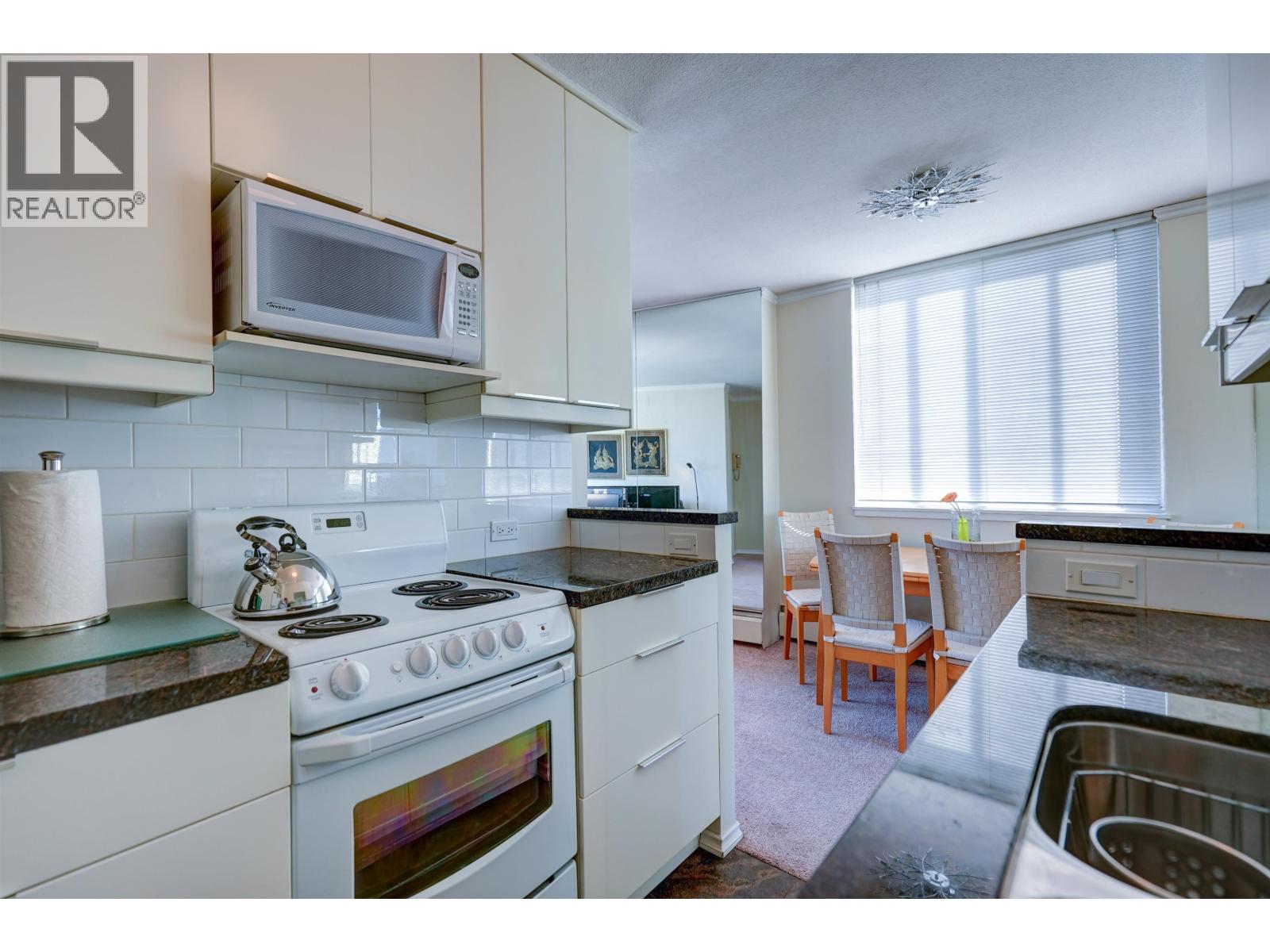 2208 1251 Cardero Street, Vancouver, British Columbia  V6G 2H9 - Photo 10 - R3032886