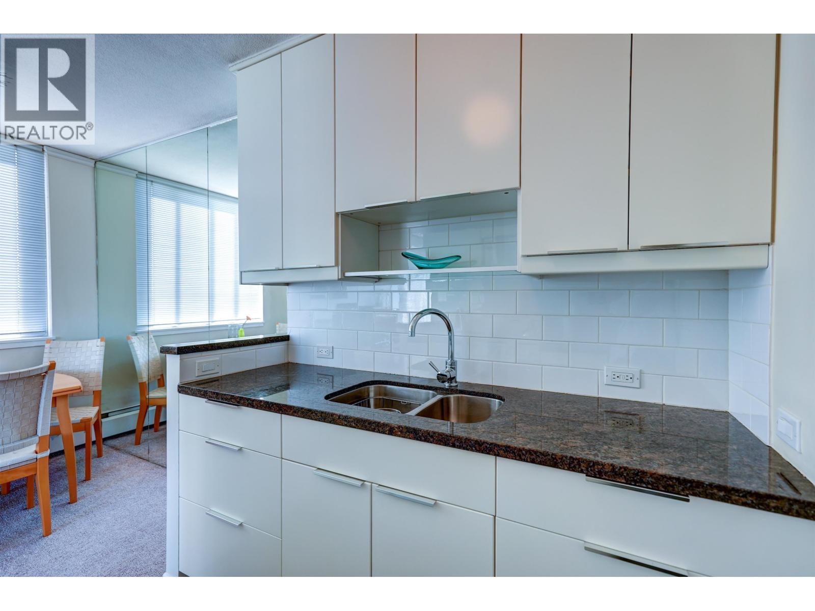 2208 1251 Cardero Street, Vancouver, British Columbia  V6G 2H9 - Photo 11 - R3032886