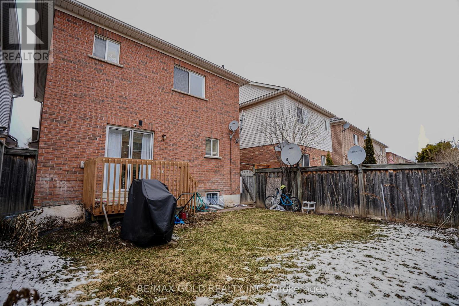25 Spencer Drive, Brampton, Ontario  L7A 2A2 - Photo 35 - W12898262