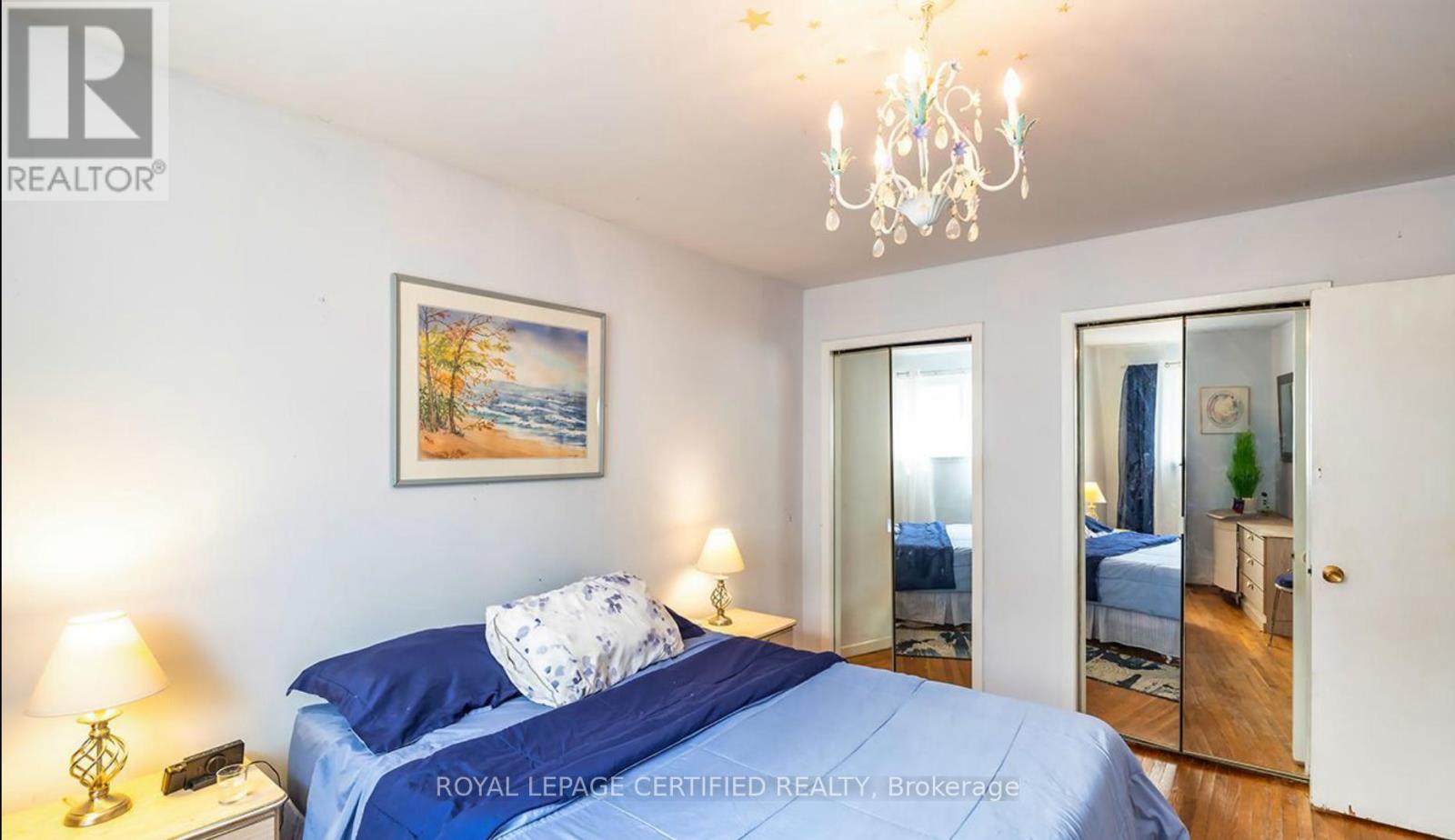 6872 Darcel Avenue, Mississauga, Ontario  L4T 2W5 - Photo 19 - W12903764