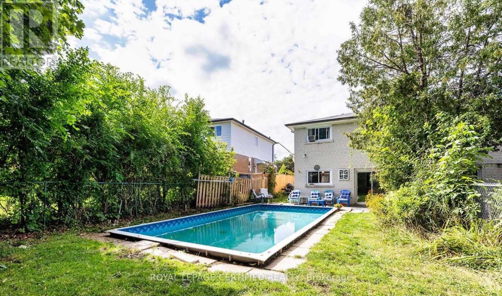 6872 Darcel Avenue, Mississauga, Ontario  L4T 2W5 - Photo 28 - W12903764