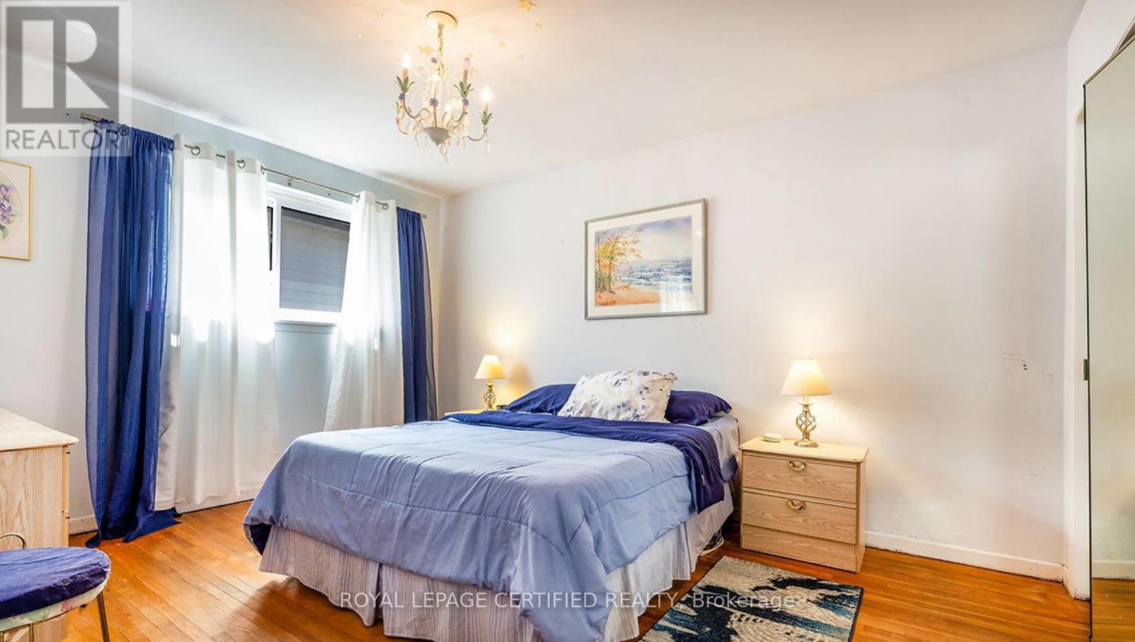 6872 Darcel Avenue, Mississauga, Ontario  L4T 2W5 - Photo 20 - W12903764