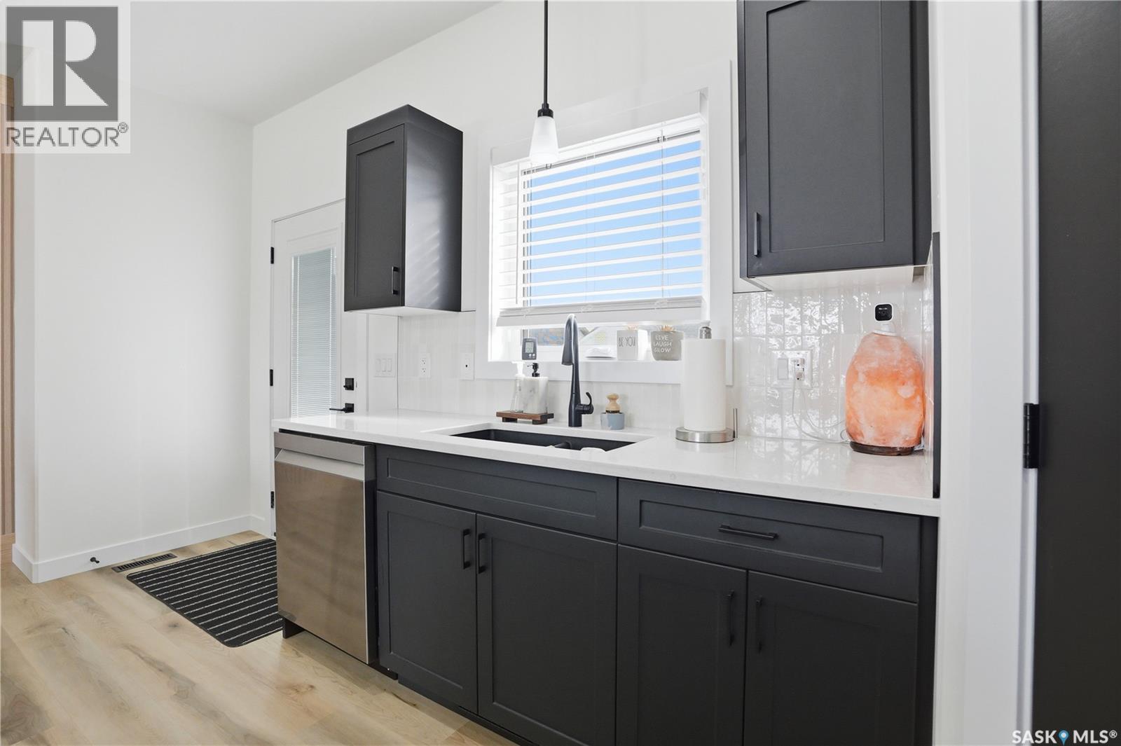 827 Woods Crescent, Warman, Saskatchewan  S0K 4S4 - Photo 11 - SK030952