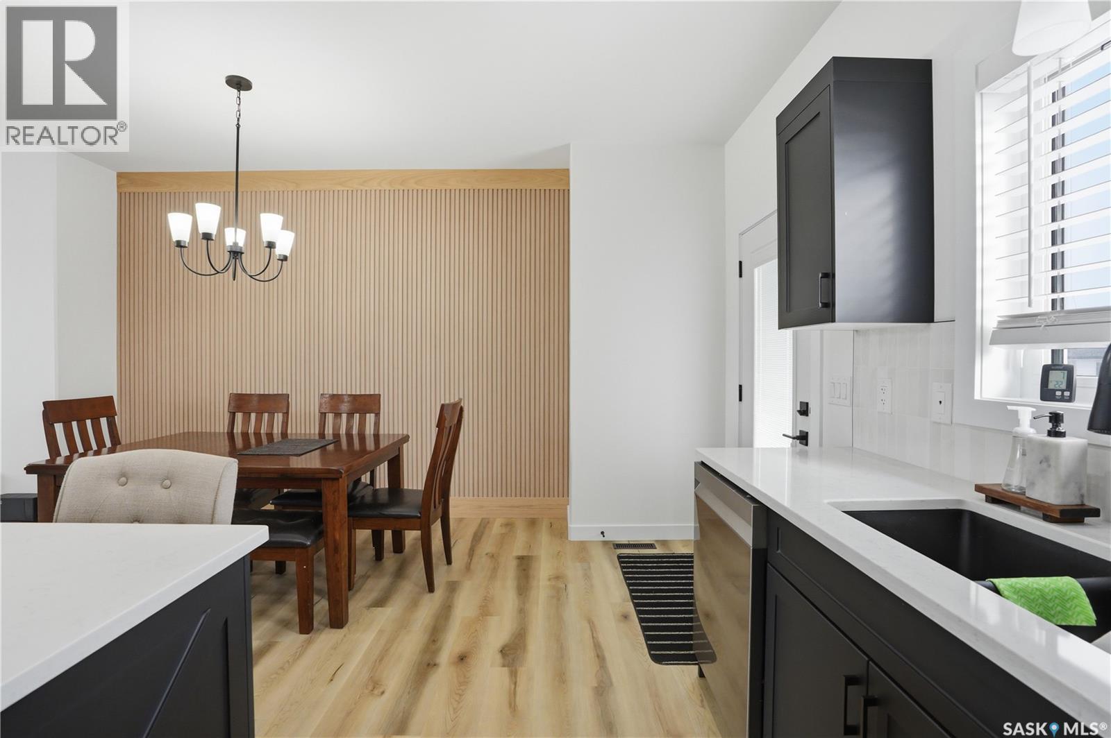 827 Woods Crescent, Warman, Saskatchewan  S0K 4S4 - Photo 13 - SK030952