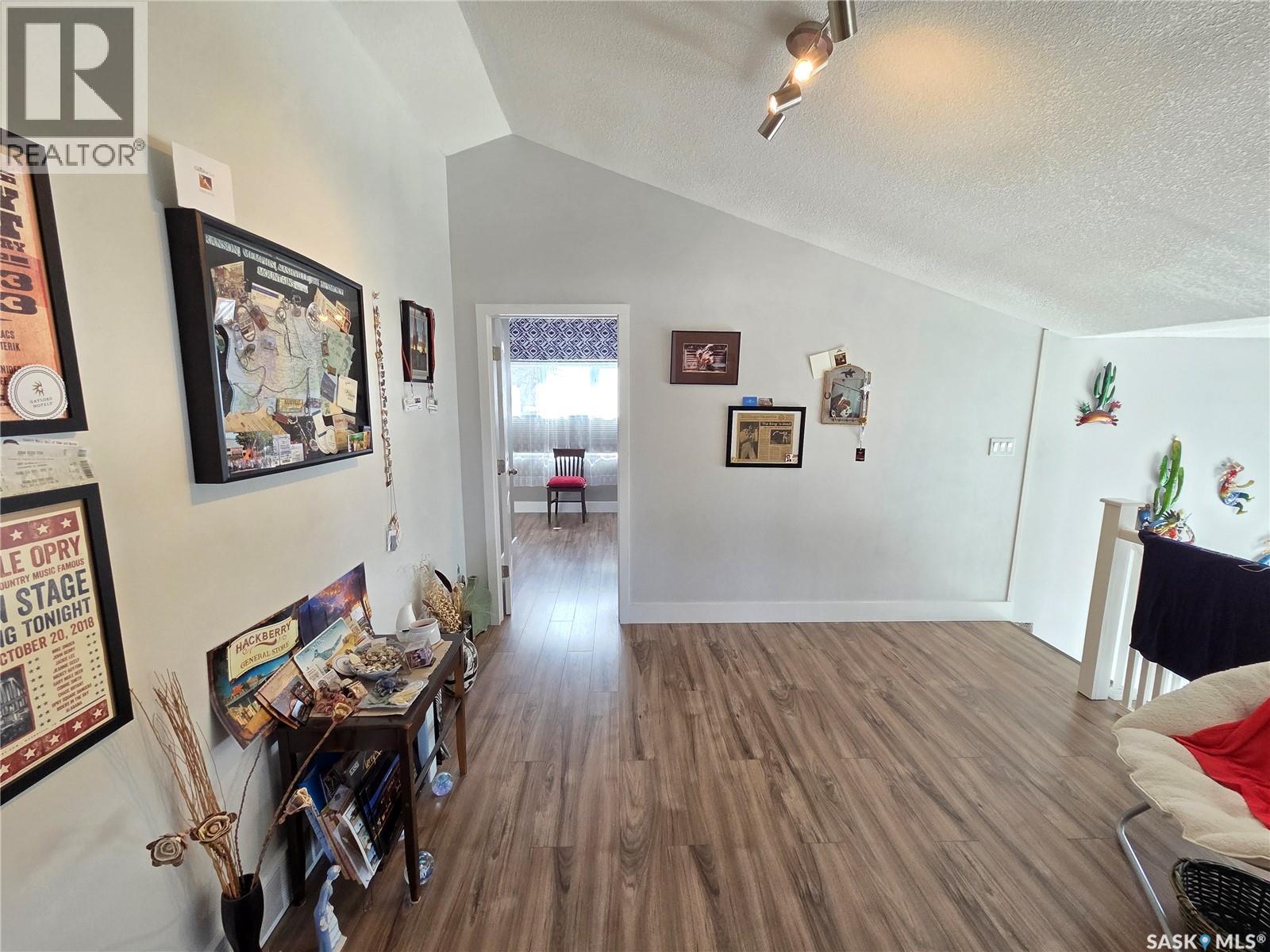 218 2nd Street E, Carlyle, Saskatchewan  S0C 0R0 - Photo 35 - SK030888