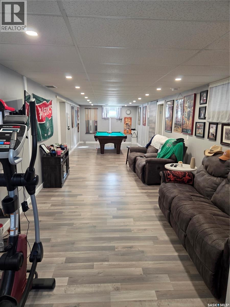 218 2nd Street E, Carlyle, Saskatchewan  S0C 0R0 - Photo 48 - SK030888
