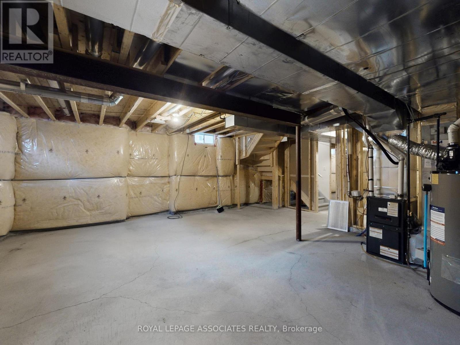 10 Lloyd Crescent, Brampton, Ontario  L7A 4J5 - Photo 47 - W12904594