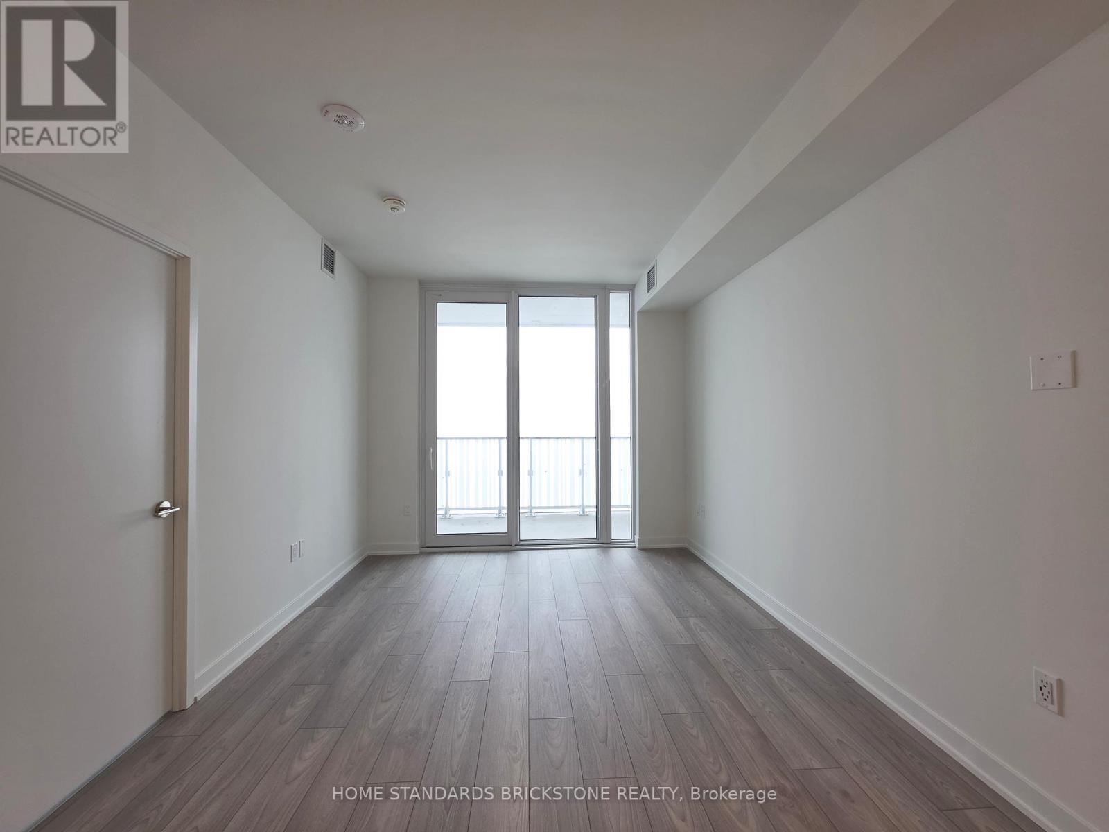 2313 - 1 Fairview Drive E, Mississauga, Ontario  L5A 0B4 - Photo 8 - W12904646