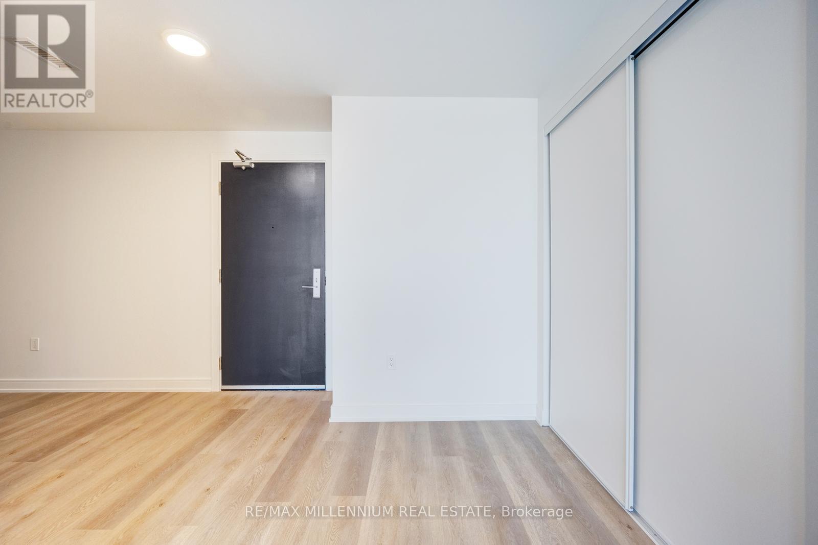 1811 - 3009 Novar Road, Mississauga, Ontario  L5B 0P9 - Photo 10 - W12904668