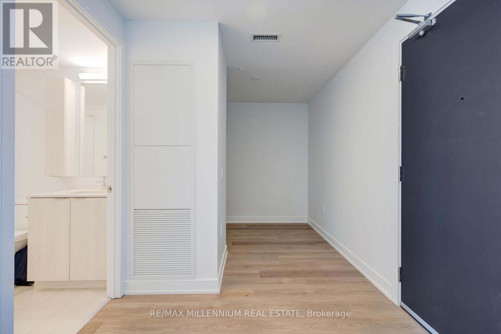 1811 - 3009 Novar Road, Mississauga, Ontario  L5B 0P9 - Photo 11 - W12904668