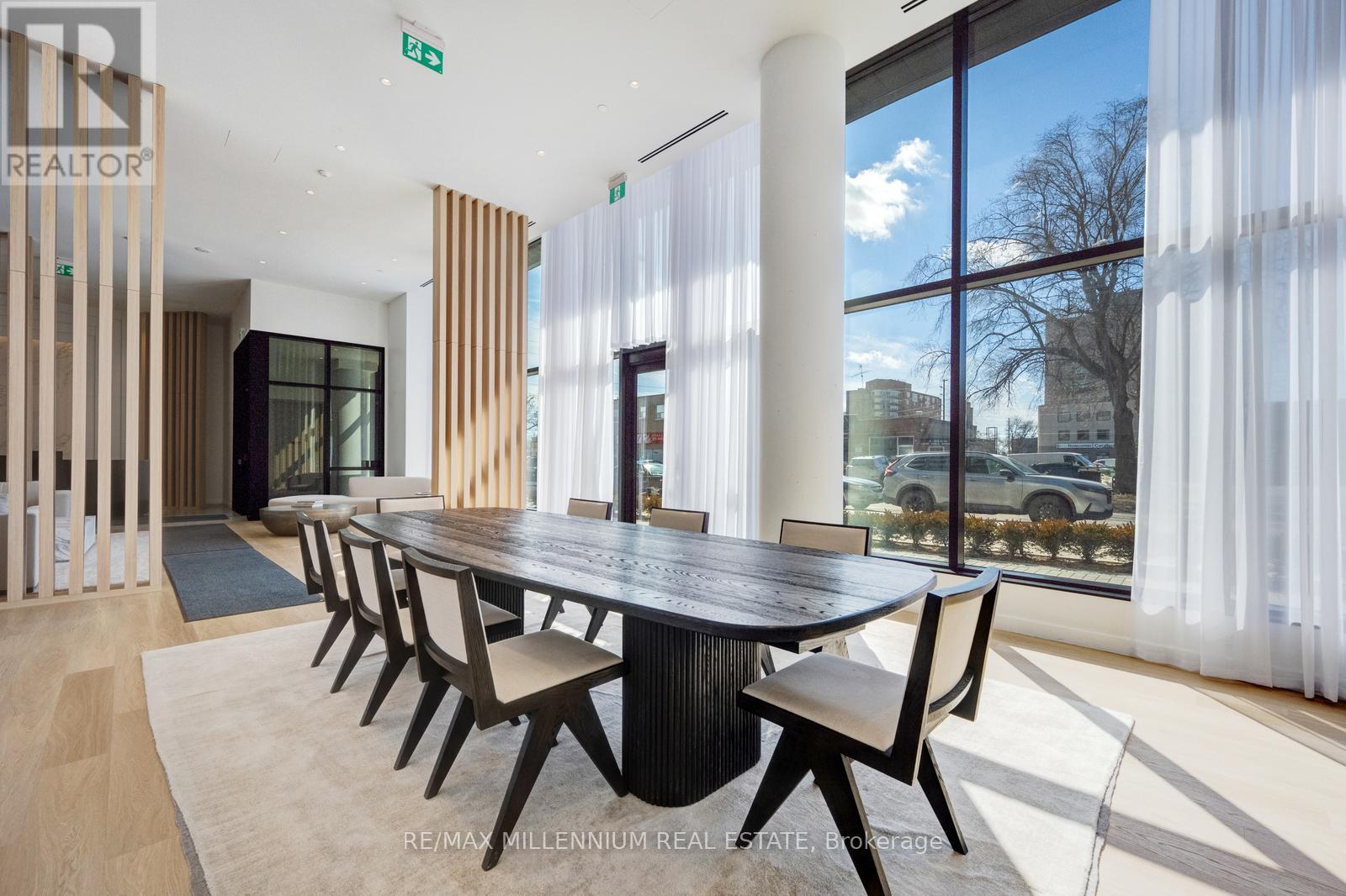 1811 - 3009 Novar Road, Mississauga, Ontario  L5B 0P9 - Photo 3 - W12904668