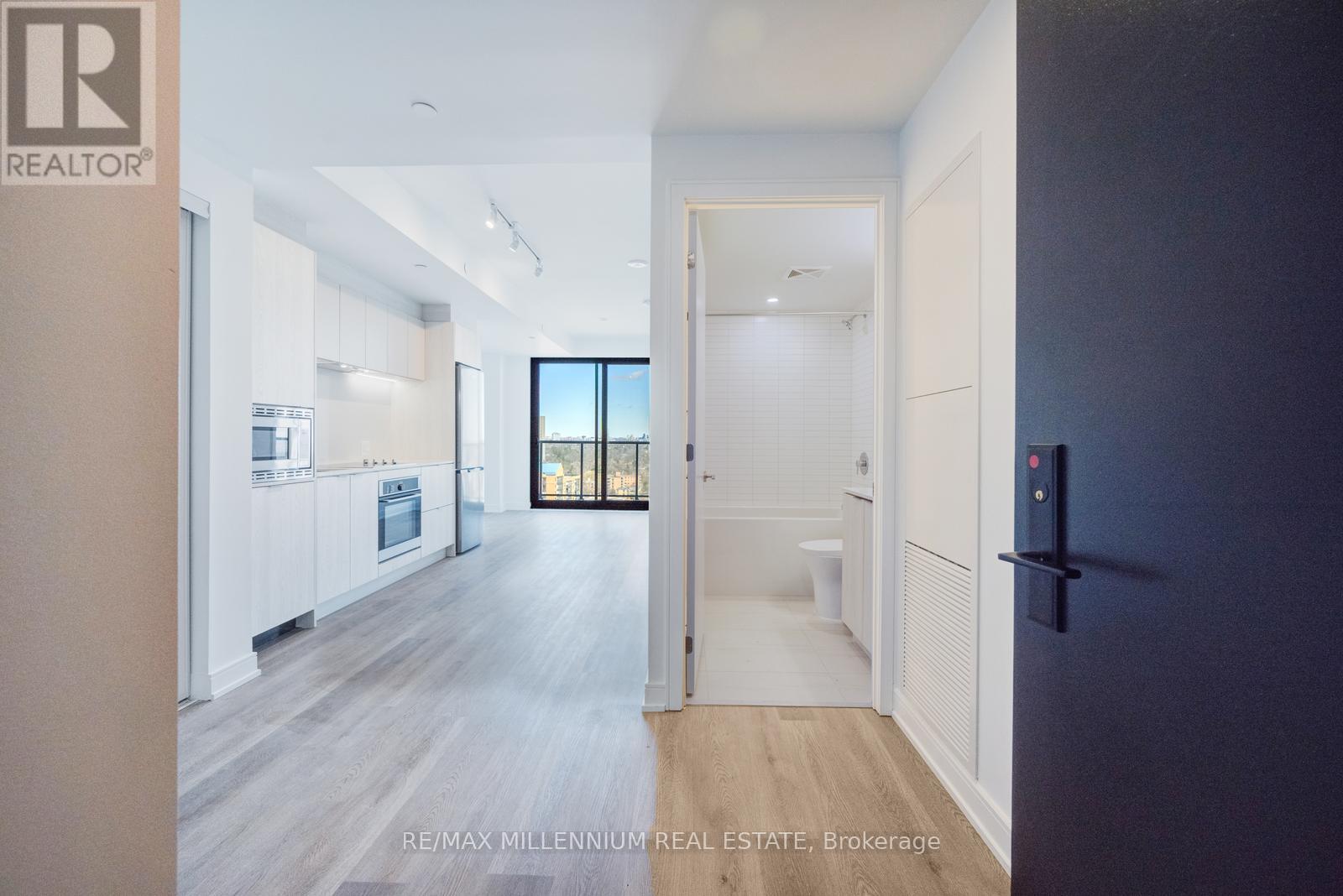 1811 - 3009 Novar Road, Mississauga, Ontario  L5B 0P9 - Photo 7 - W12904668