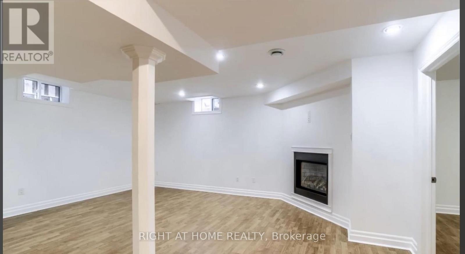 19 Morden Neilson Way, Halton Hills, Ontario  L7G 5Y9 - Photo 5 - W12904670