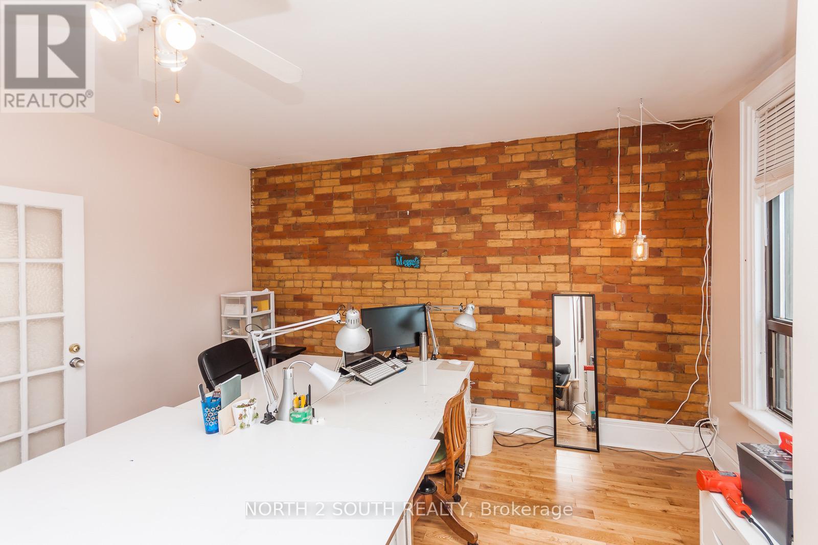 Upper - 1257 King Street W, Toronto, Ontario  M6K 1G6 - Photo 2 - W12904682