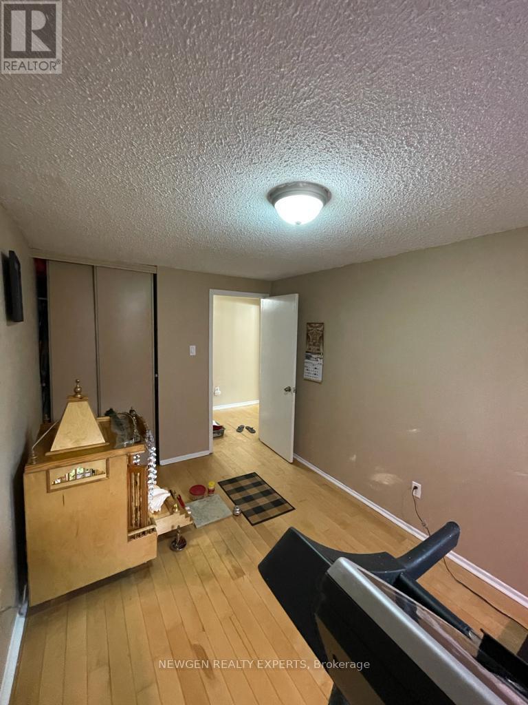 16 - 2058 Martin Grove Road, Toronto, Ontario  M9V 4B6 - Photo 20 - W12904696