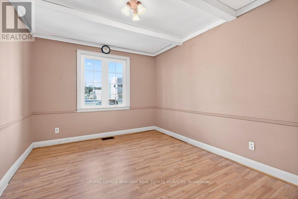 727 Brant Street, Burlington, Ontario  L7R 2H6 - Photo 17 - W12904708