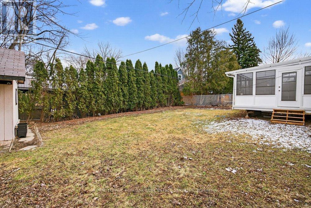 727 Brant Street, Burlington, Ontario  L7R 2H6 - Photo 32 - W12904708